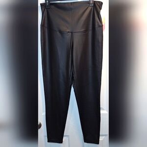 NWT Yummie Black High-Waisted Women's Legging Pants